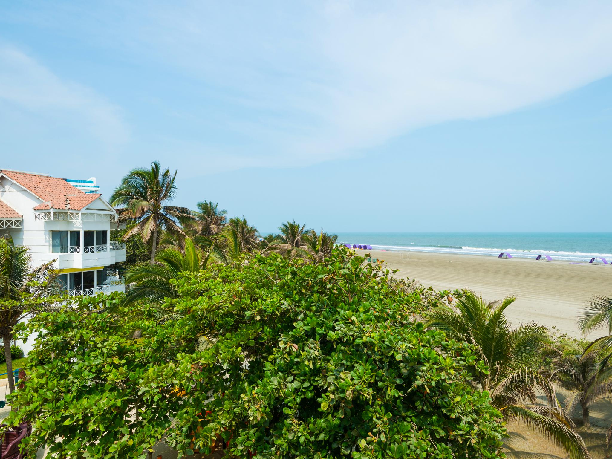 Hotel Las Americas Casa De Playa Cartagena Exterior photo