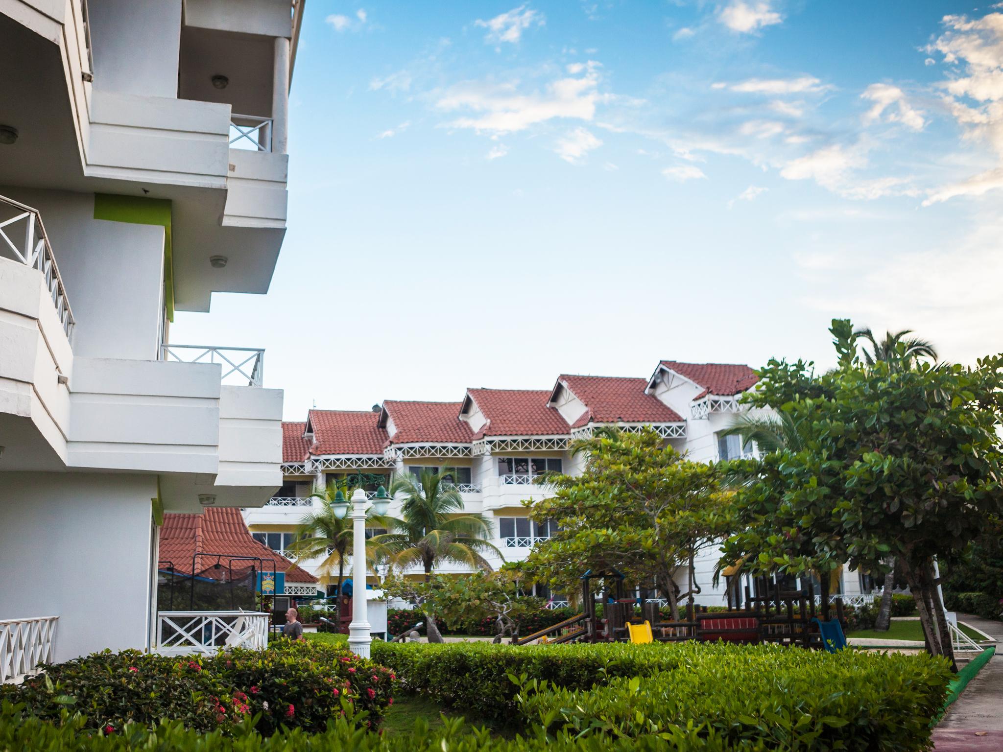 Hotel Las Americas Casa De Playa Cartagena Exterior photo